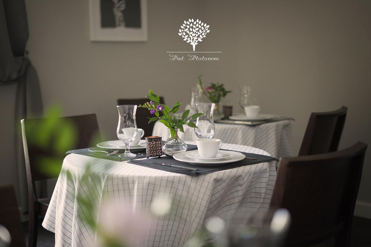 Szafirowy Dwor Hotel & Restauracja Gliwice Exteriör bild